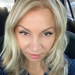 Meet your Posher, Agata